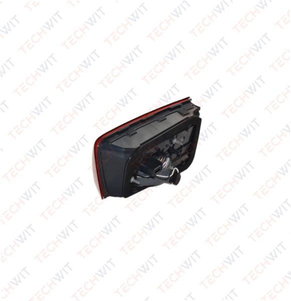 BMW 5 G30/G38 фонарь задний внутренний правый стоп сигнал 63217376474 БМВ 5 G30/G38 2016 TECHWIT