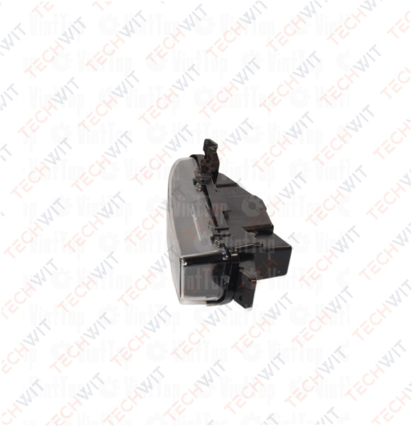 BMW 5 G30/G38 фара противотуманная правая черная 63179477172 БМВ 5 G30/G38 2016 TECHWIT